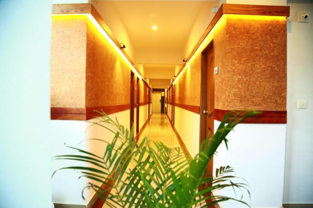 Akan Hotel And Residence Meppādi Zewnętrze zdjęcie